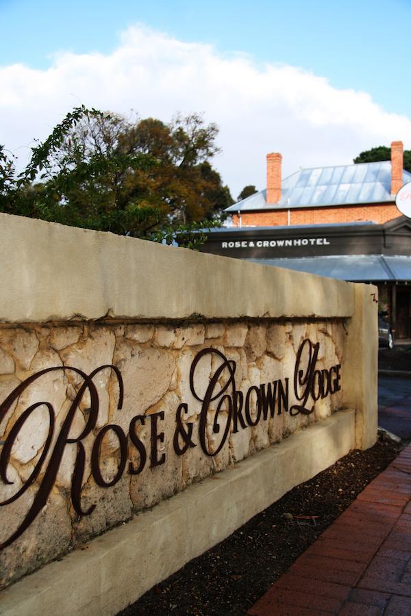 Rose & Crown Hotel Perth Ngoại thất bức ảnh